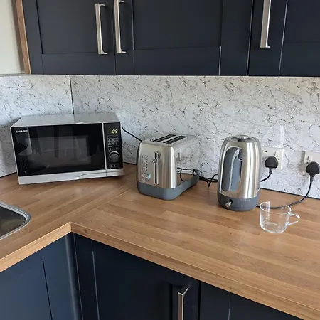 Modern Tiny Garden House דירה *